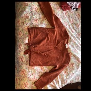 Quarter sleeve female top